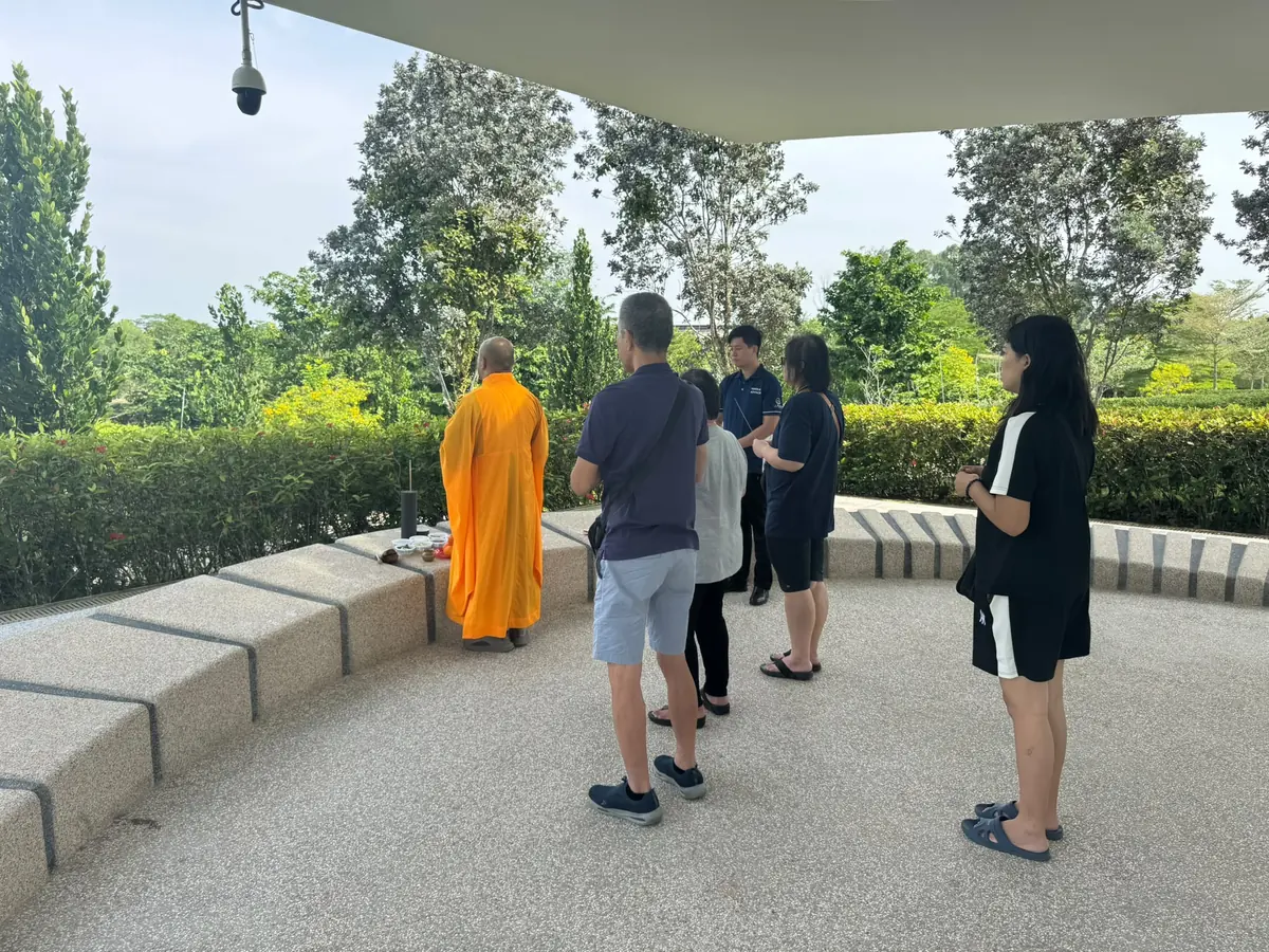 Buddhist prayer before ash scattering